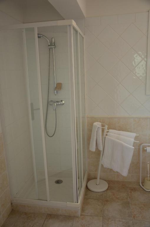 Les Rives Du Loup Hotel Tourrettes-sur-Loup Værelse billede